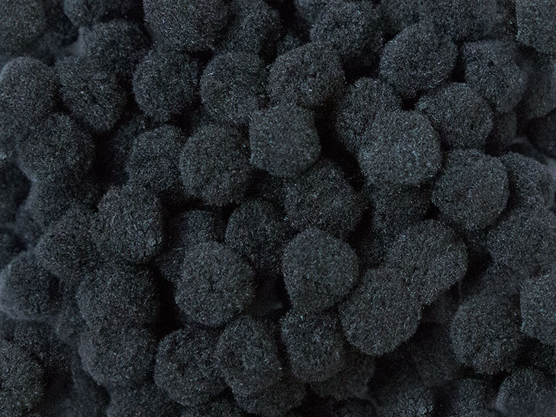 Помпоны (цв.черный) 1см